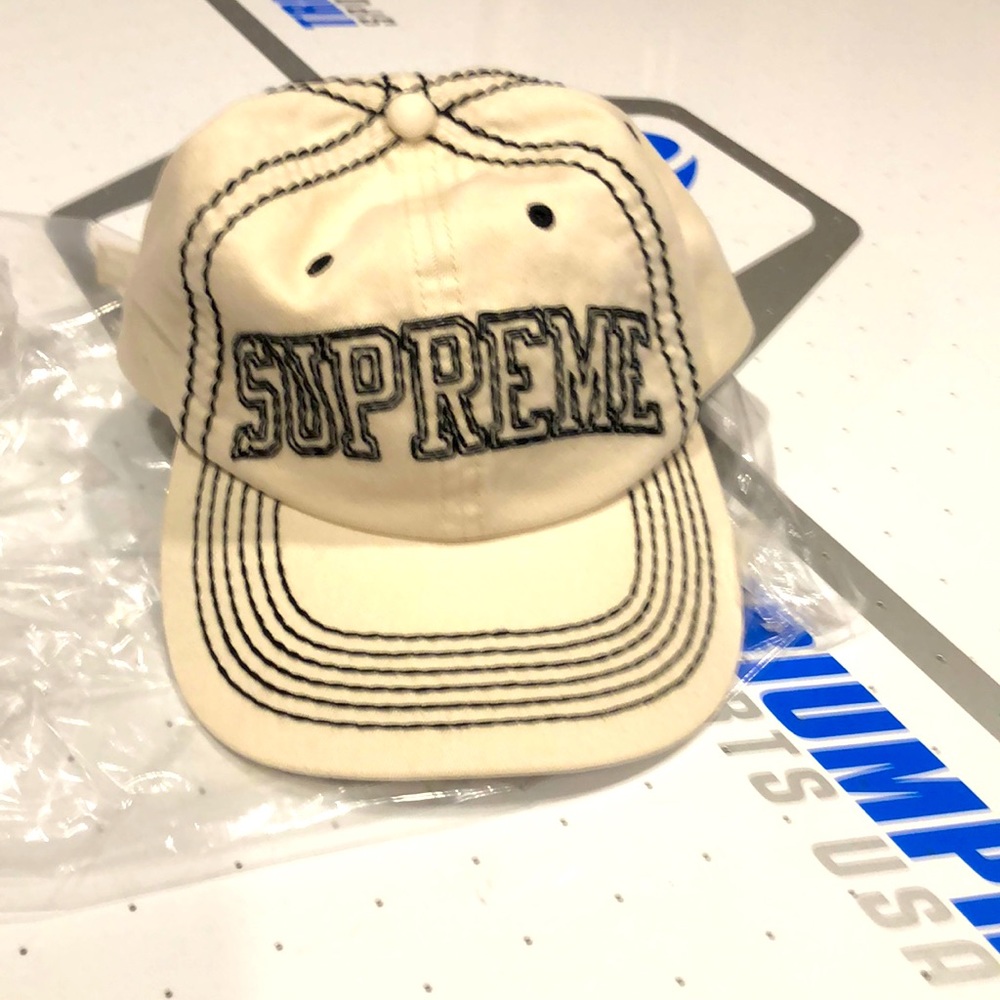 Supreme hat brand new REAL SUPREME